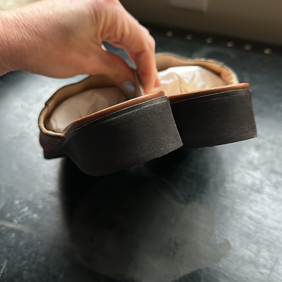 Jeon Gustav Klimt mules - Picture 7 of 7